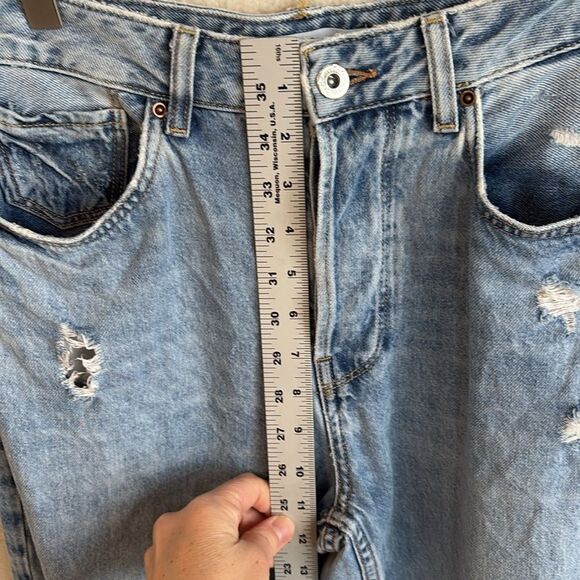 Zara Relaxed Jeans‎ with Rips Women’s Size 4 - Picture 3 of 8